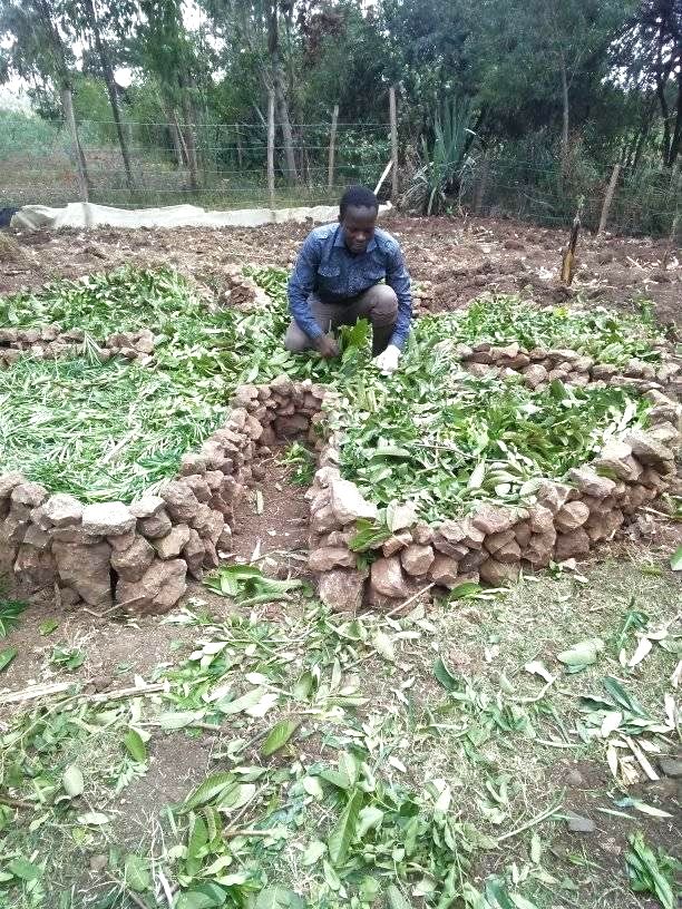 Making quarter circlehole garden 1